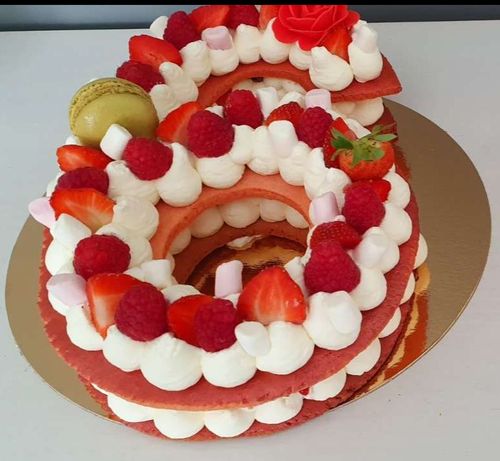 Number Cake Fraise élégante , gâteau artisanal La Maryse à Lille